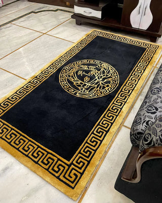 VERSACE