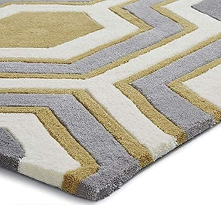 Dimond Pattern Hand Tufted Carpet