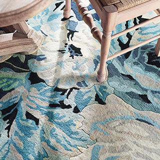Greenish Color Pattern Hand Tufted Carpet